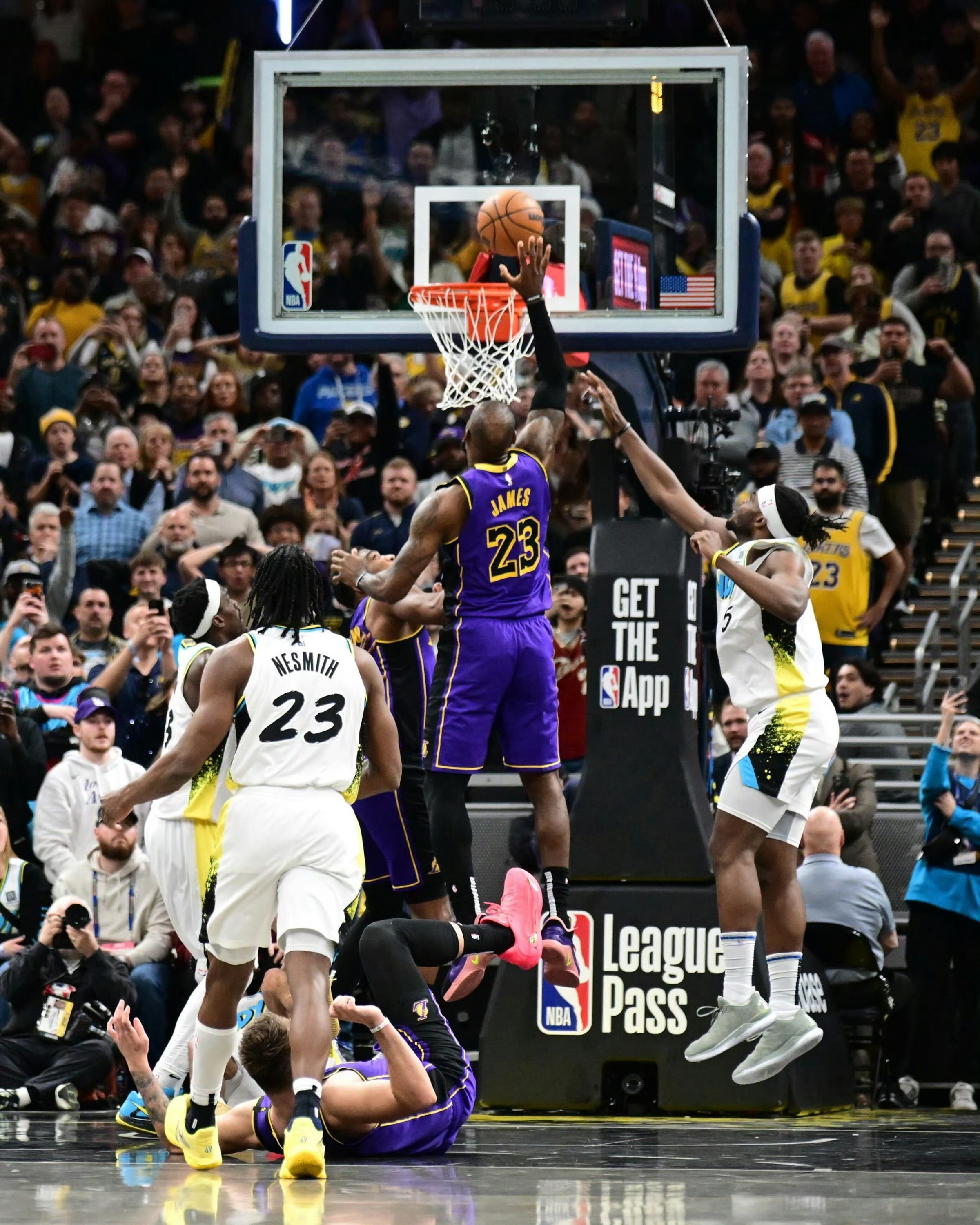 包含NBA季后赛赛后走向成谜,里昂遗憾出局,气氛紧张,年轻球员得到机会的词条 包含NBA季后赛赛后走向成谜,里昂遗憾出局,气氛紧张,年轻球员得到机会的词条