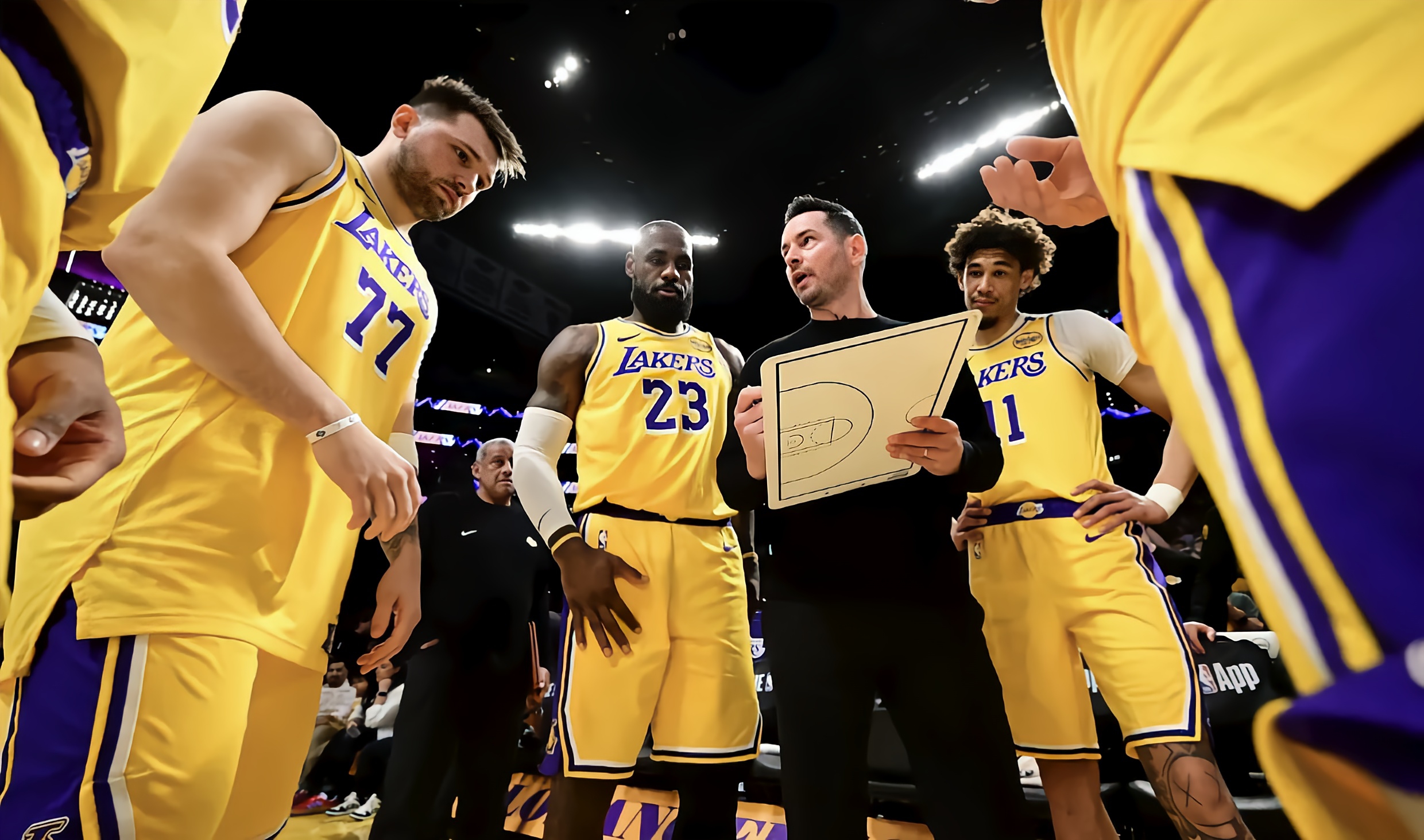 包含NBA季后赛赛后走向成谜,里昂遗憾出局,气氛紧张,年轻球员得到机会的词条 包含NBA季后赛赛后走向成谜,里昂遗憾出局,气氛紧张,年轻球员得到机会的词条