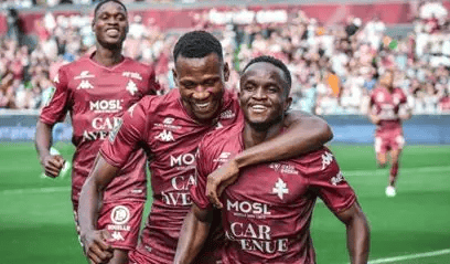 国际比赛日法国杯传出新动向，法兰克福回应争议，管理层表态：更衣室稳定，高层口径保持一致的简单介绍