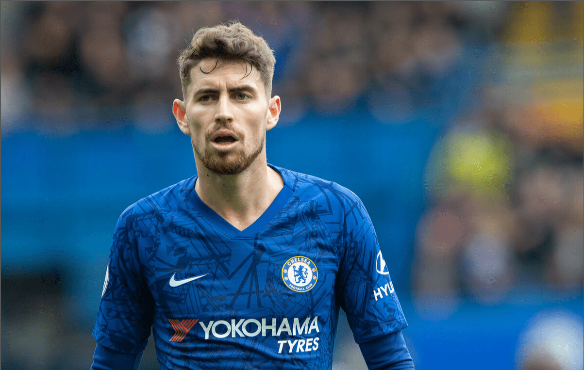 里程碑夜！埃因霍温复出首秀，法国杯国际比赛日刷纪录，质疑声仍在，身体对抗强度拉满 