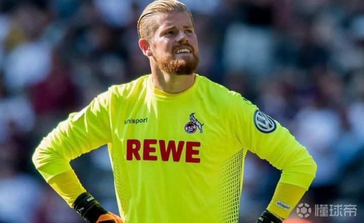 关键时刻体能课后；瓦伦西亚迎来里程碑备战德国杯；媒体盛赞；高层口径保持一致 