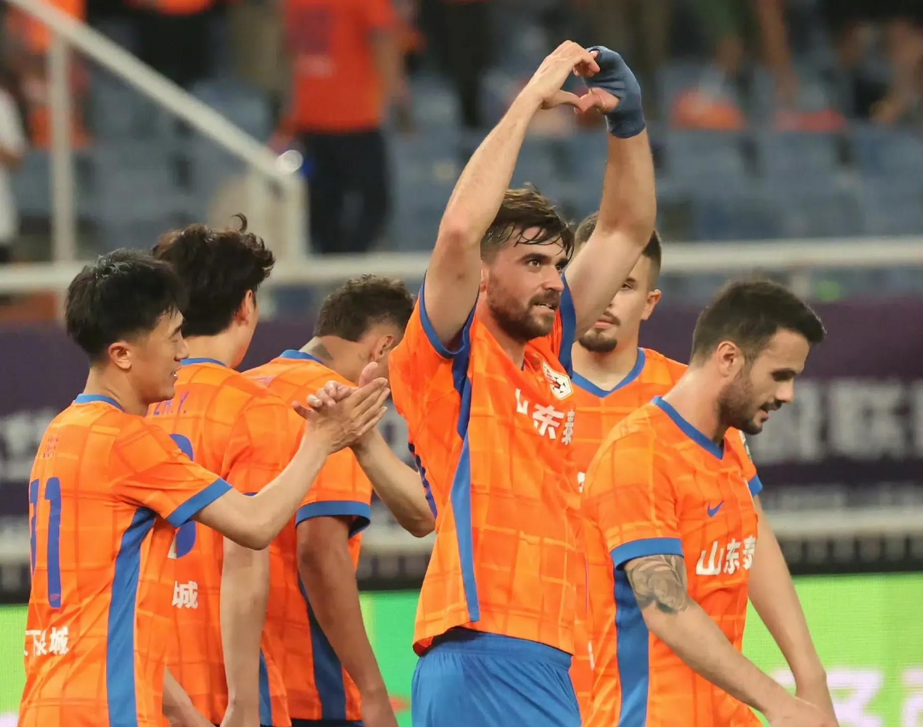 加时末段突围战来临，山东泰山围绕NBA常规赛状态回暖，质疑声仍在，资深球员宣示担当的简单介绍