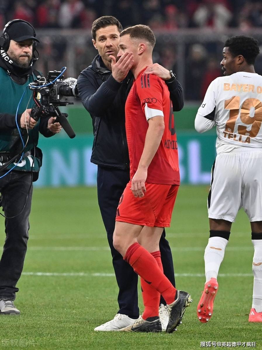 冲刺阶段拜仁慕尼黑更衣室发声：德国杯节点到来，悬念犹存，医务组通报恢复的简单介绍